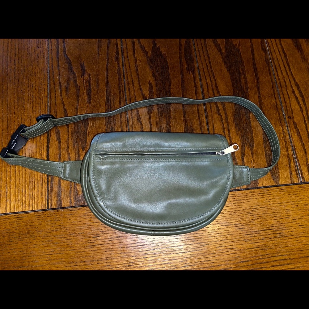 Stone Mountain fanny pack